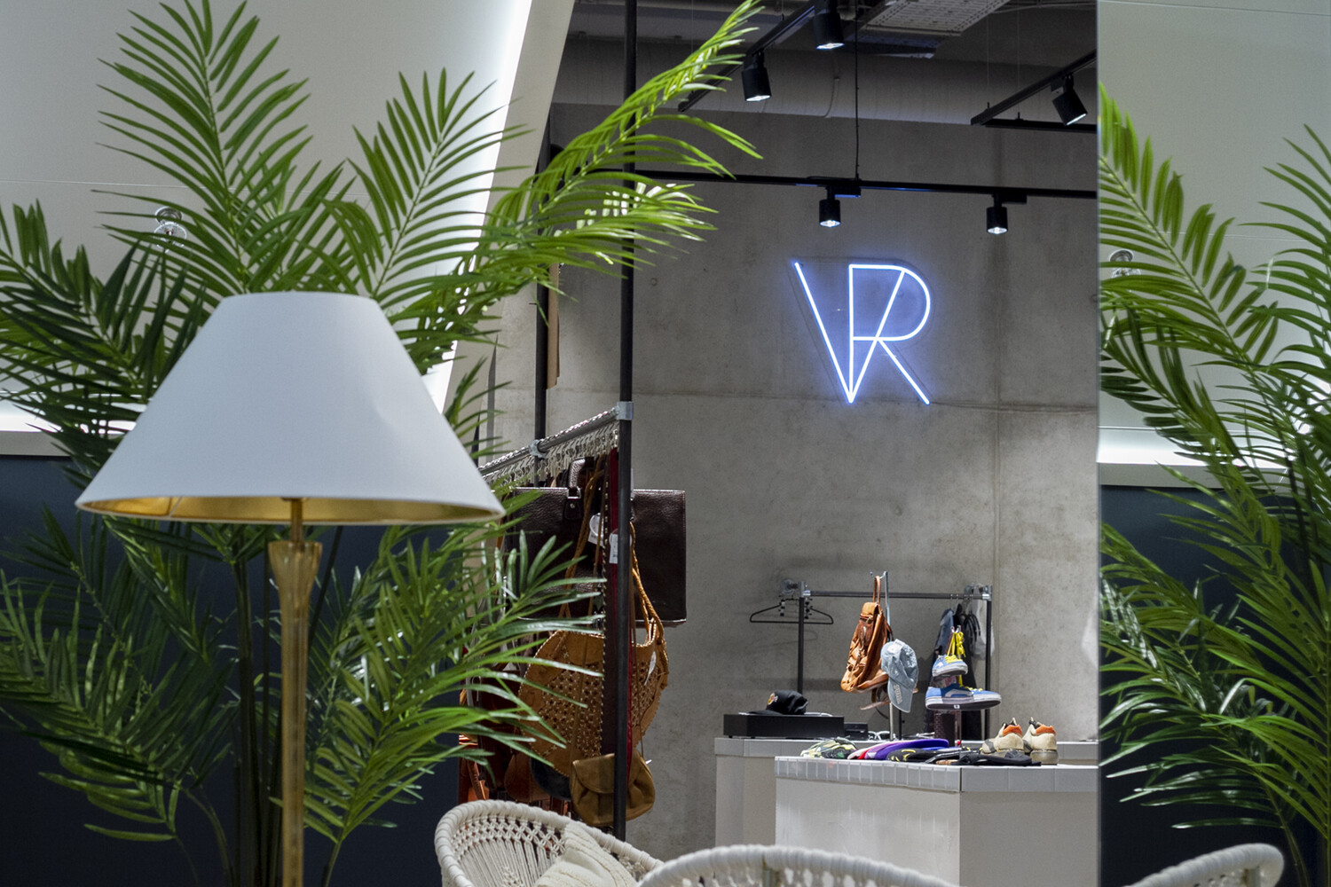 Vintage Revivals | Top Second Hand Shops in Köln | Mr. Köln | Foto: Vintage Revivals Vintage Revivals | Top Second Hand Shops in Köln | Mr. Köln | Foto: Vintage Revivals